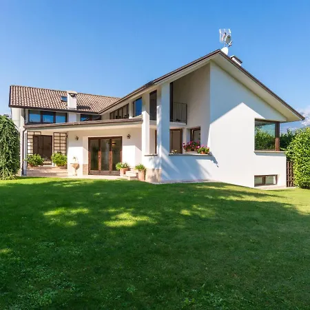 Candida By Interhome